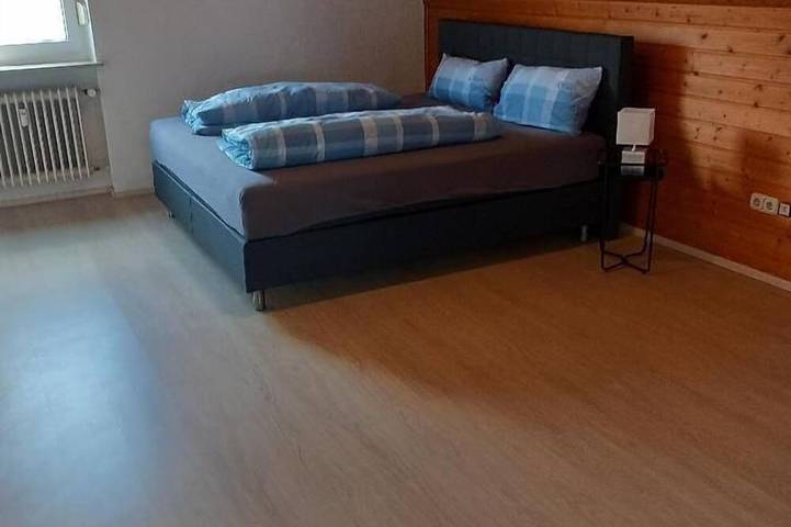 Ganze Wohnung, Ferienwohnung "Anna" am Waldrand in Bechhofen, Fränkisches Seenland