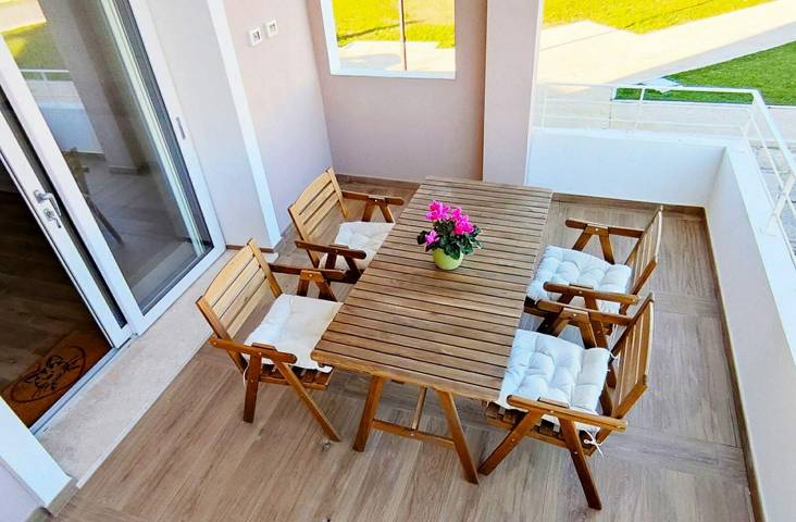Appartamento per 5 persone, con balcone a La Caletta