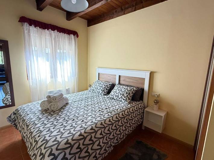 Casa rural para 6 personas, con jardín además de vistas y terraza en Sanabria (Zamora) - 2