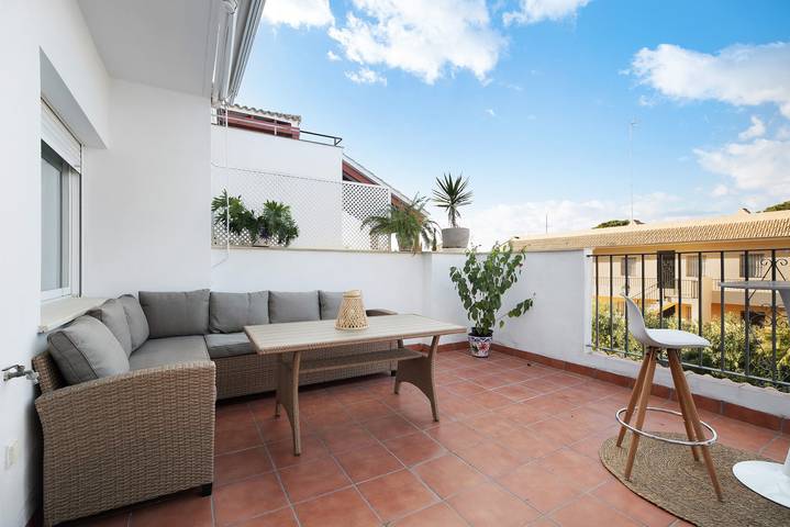 Ferienwohnung für 8 Personen, mit Garten und Kinderpool