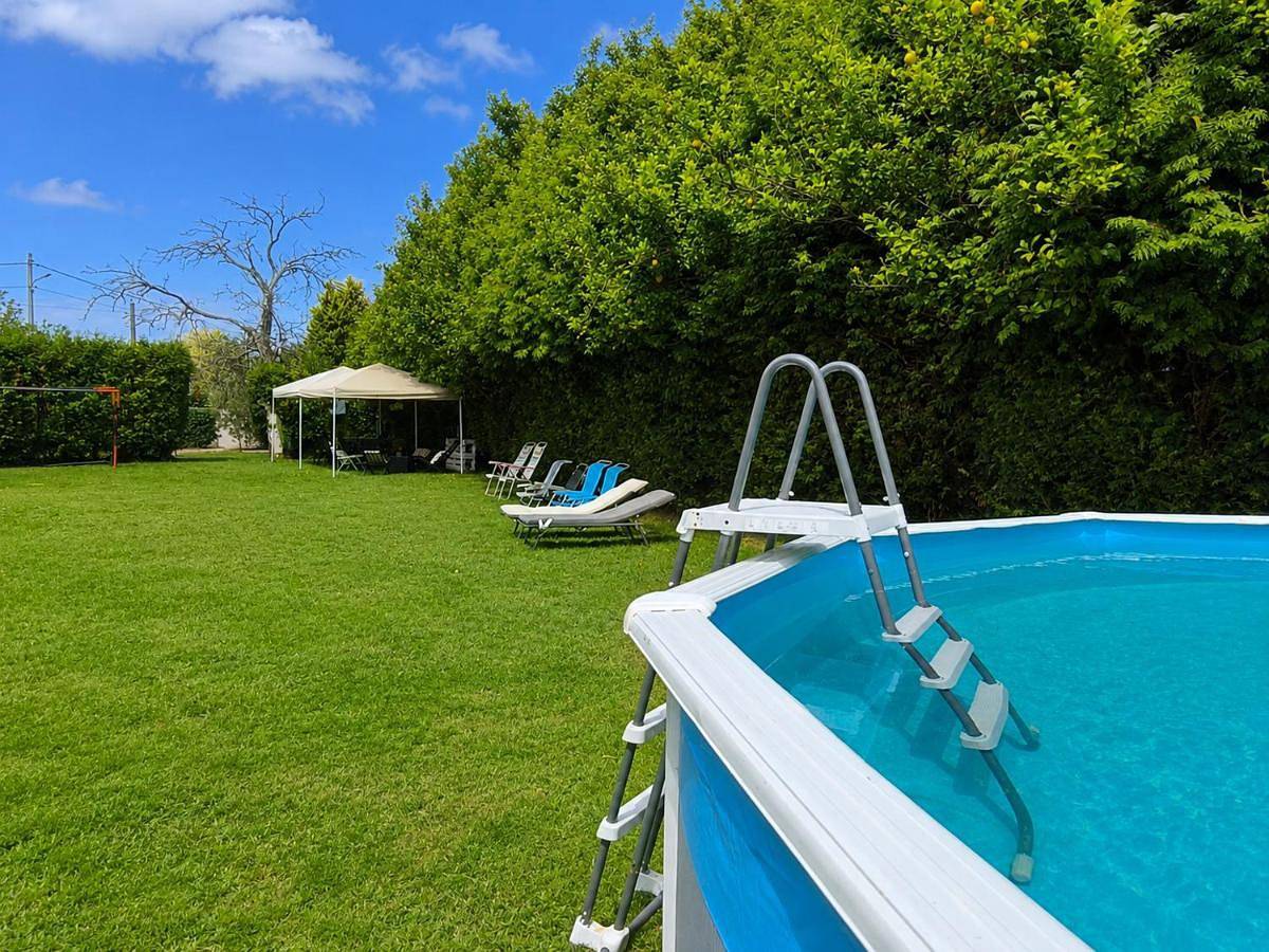 Gran chalet con piscina y gran jardín cerca de A Coruña in Sada, Costa de Galicia