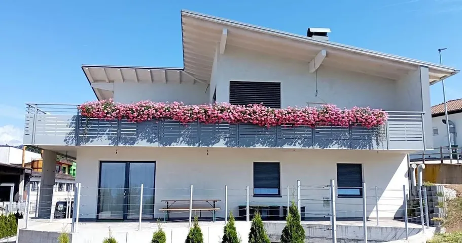 Appartamento vacanze per 10 persone, con panorama e giardino - 1