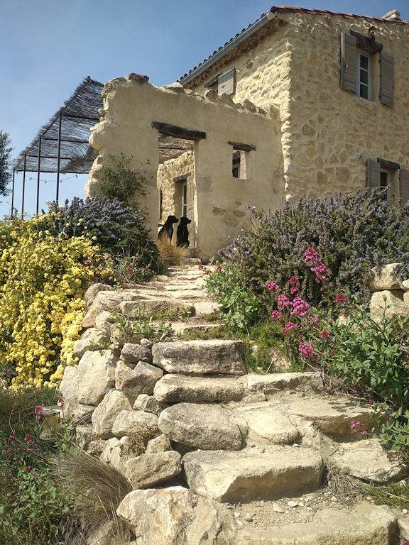 Location de vacances pour 2 personnes, avec piscine et jardin dans le Vaucluse - 3