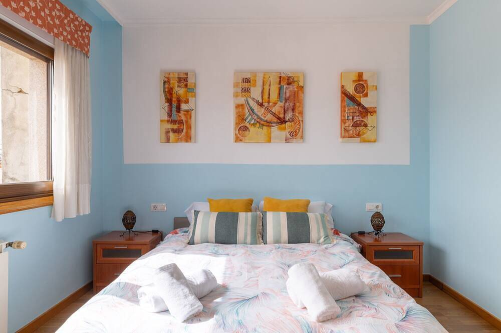 Entire apartment, Perla Azul Apartment with Sea Views, Near Moaña Port in Moaña, Rías Baixas