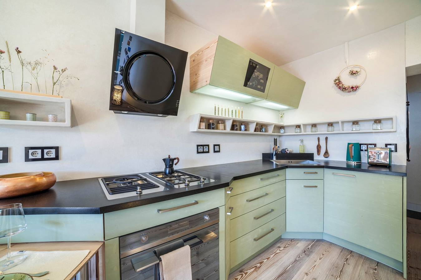 Plat Belvedere met Bergzicht, Gedeeld Zwembad & Wi-Fi, foto 14