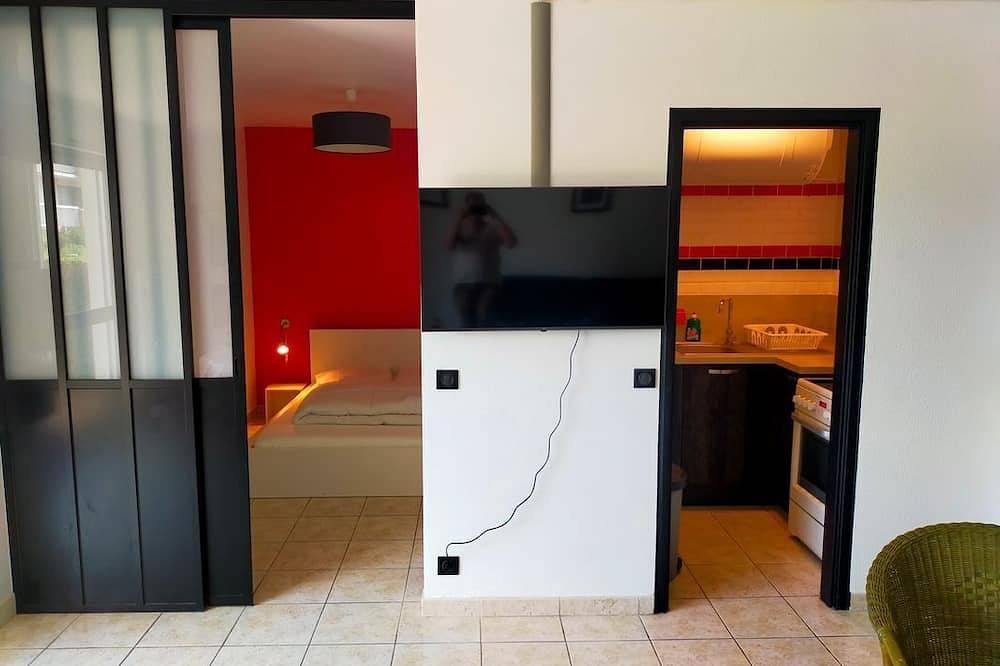 Entire apartment, Houlgate apartment sleeps 4 in Saint-Sauveur-de-la-Mer, Lisieux region