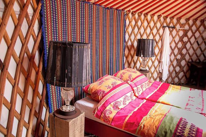 Yurt de Arbigny romantic overnight stay in a Mongolian tent in Arbigny-sous-Varennes, Haute-Marne