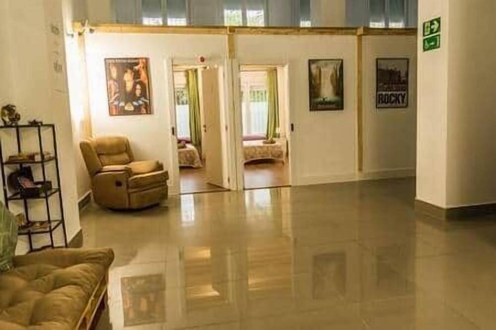 Isabel Guest House Room 2 in Madrid, Madrid Province