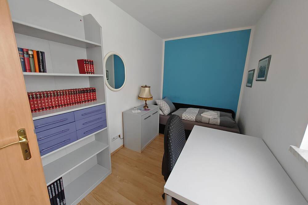 Ganze Wohnung, E2 - Modernes 65 qm Apartment in Grafenwöhr, Naturpark Nördlicher Oberpfälzer Wald