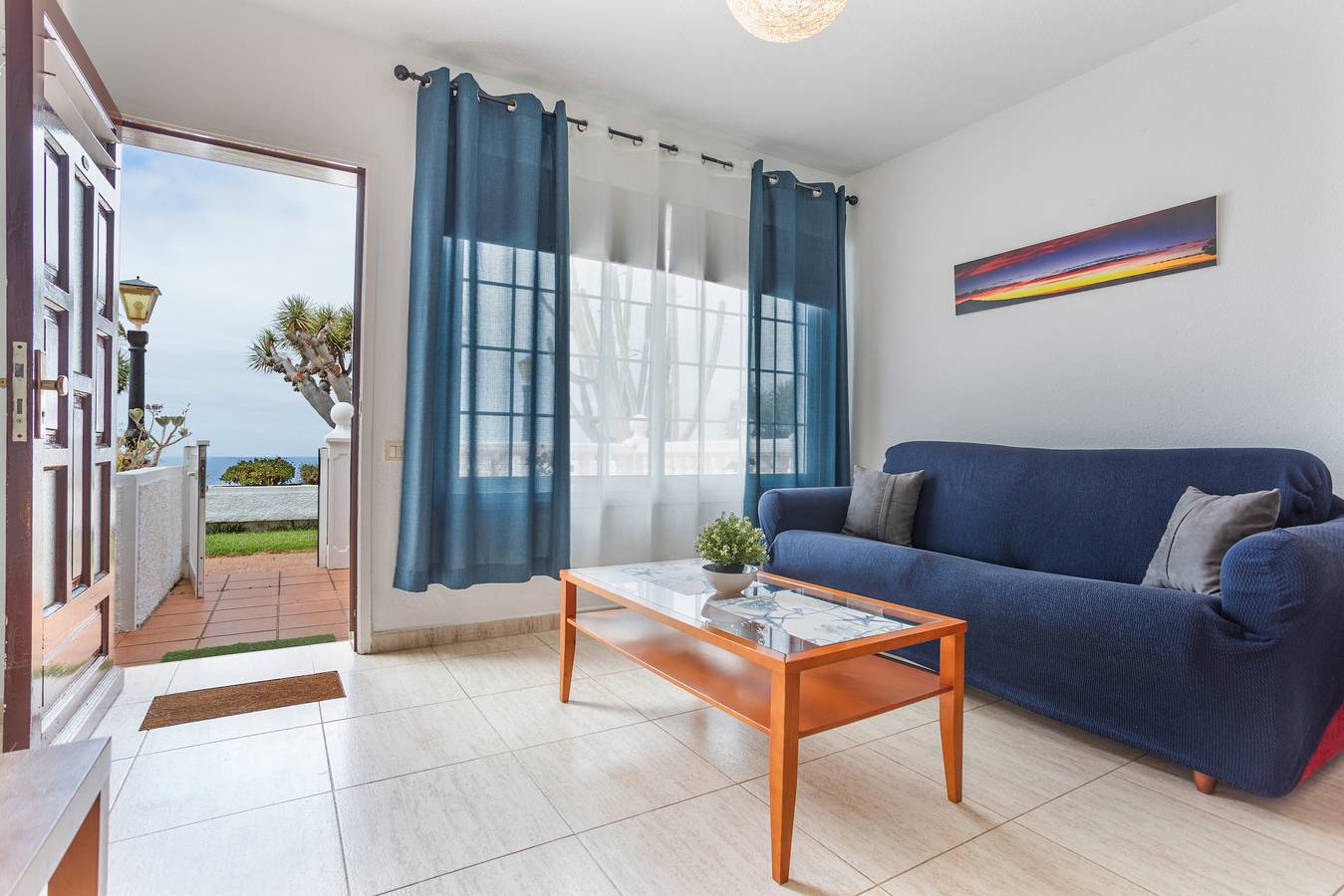 Appartement entier, Appartement de vacances 'Atlantic Ocean Rest' avec vue sur mer et Wi-Fi in Mesa del Mar, Tacoronte