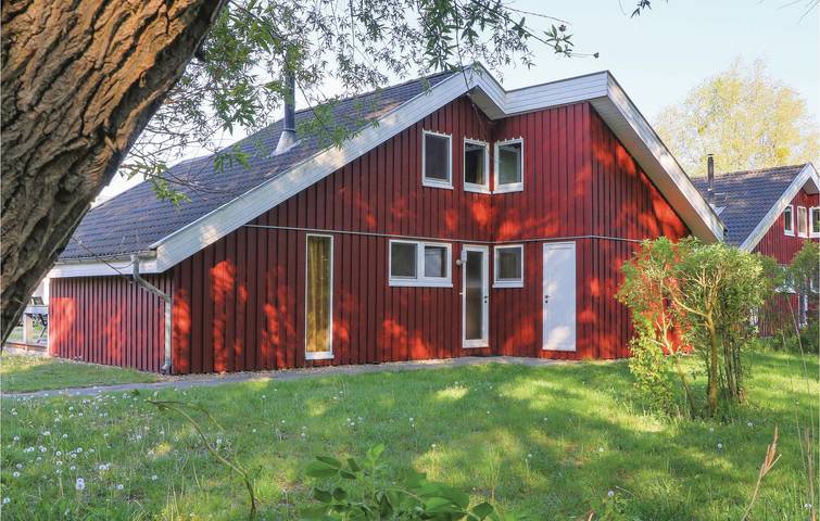 Ferienhaus für 6 Personen, mit Terrasse und Whirlpool sowie Garten in Rechlin - 4