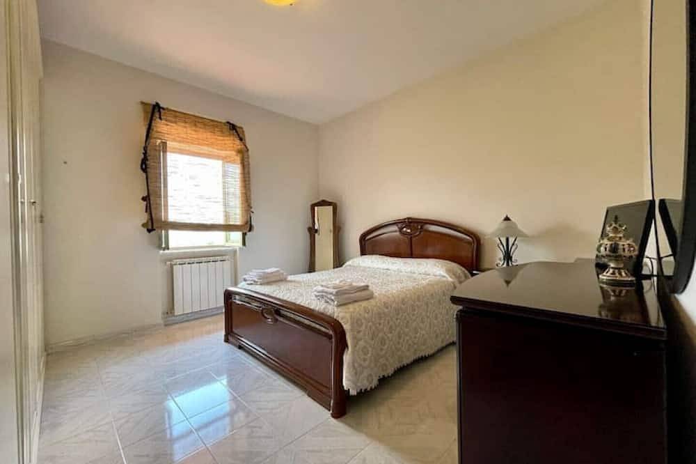 Cozy Country Villa with Pool and Large Outdoor Patio Donna Romina in Sant'Agata de' Goti, Benevento Provinz