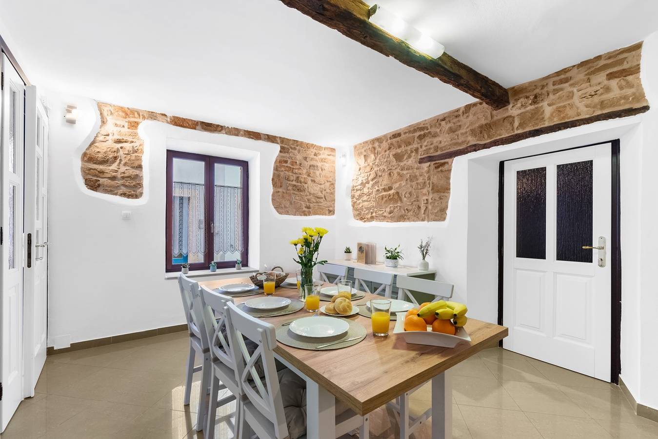 Charmantes Cottage im Stadtzentrum, nur 100 Meter vom Meer in Novigrad entfernt
 in Novigrad, Umag und Umgebung
