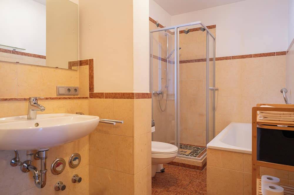 Ganze Wohnung, ღliboria | Helle Balkonwohnung am See in Riegsee, Das Blaue Land