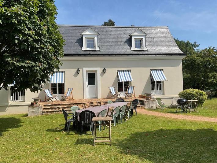 Location de vacances pour 15 personnes, avec jardin à Saint-Avertin