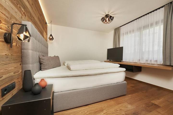 Ferienwohnung für 3 Personen, mit Garten und Ausblick in Huben - 3