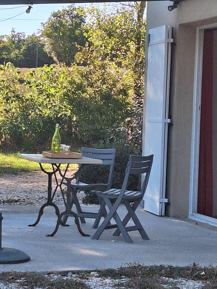 Holiday home 'Gîte Les Piboules' with Mountain View, Wi-Fi and Air Conditioning in Caseneuve, Parc naturel régional du Luberon
