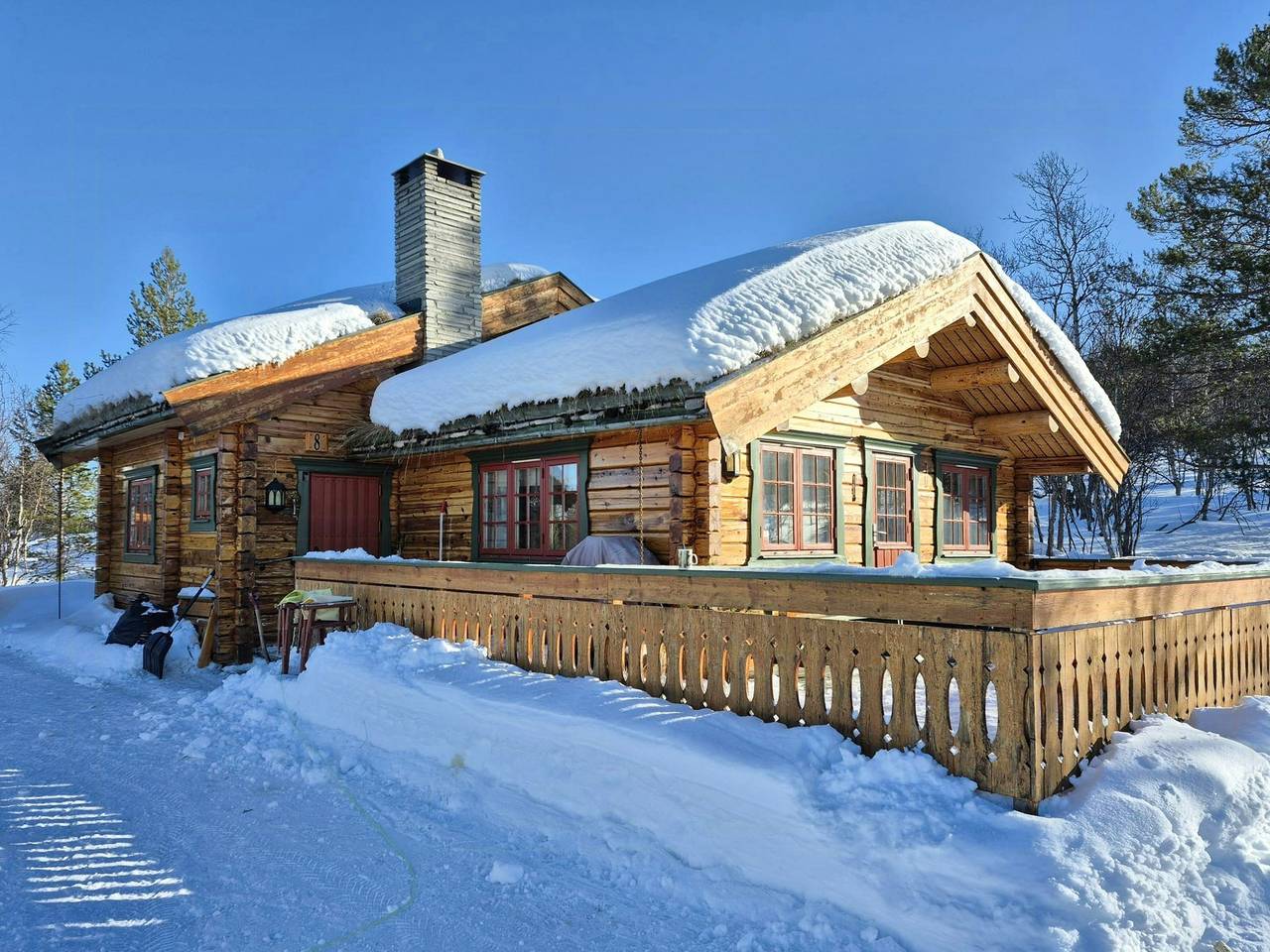 Blockhütte mit Blick auf das Hochland in der Nähe von Røros in Røros
