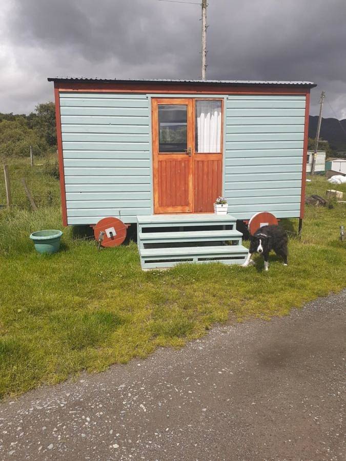 Croft of Clune Shepherds Hut in Newtonmore, Highlands