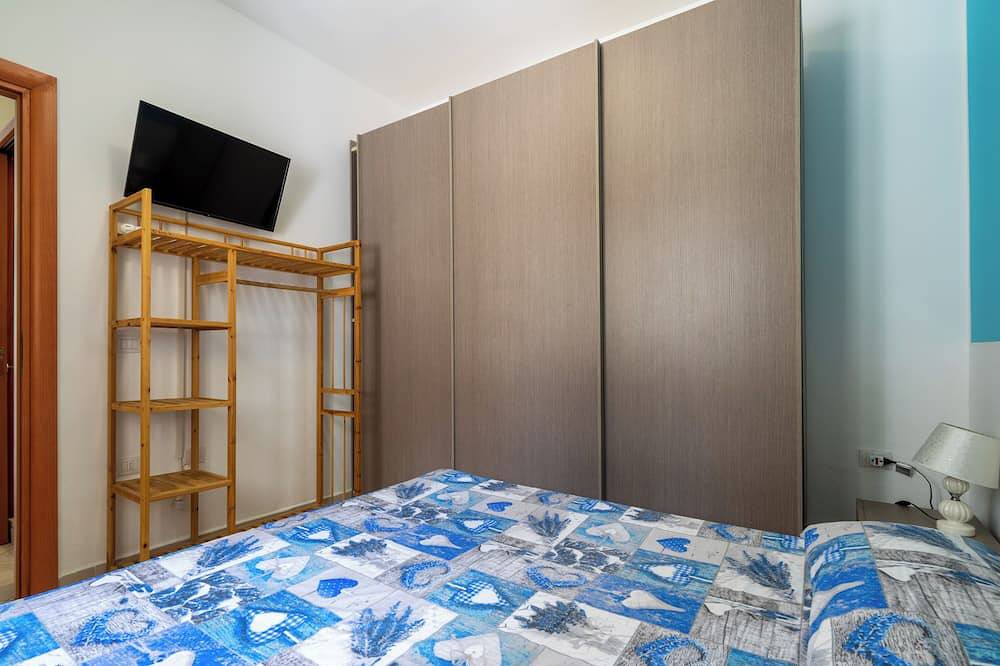 Apartamento entero, Apartamento vacacional \"La Torre\" cerca de la playa con 2 terrazas privadas y Wi-Fi in Golfo de Tarento