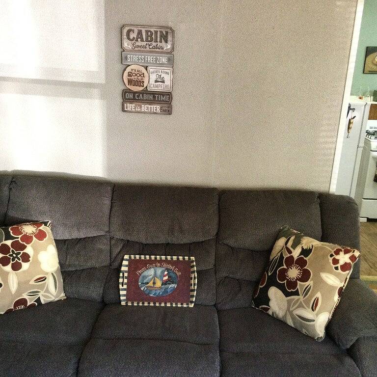 Arnolds Park Cozy Cottage & Gazebo Steps to Okoboji Lake & Park in Arnolds Park, Dickinson County