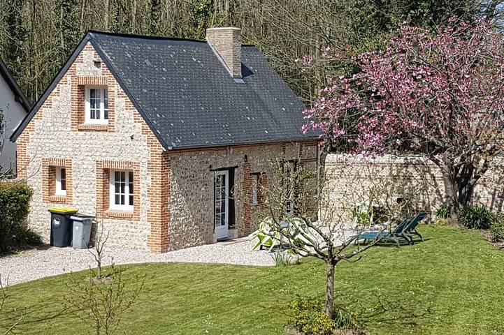 Gîte pour 6 personnes, avec terrasse et jardin à Hermeville