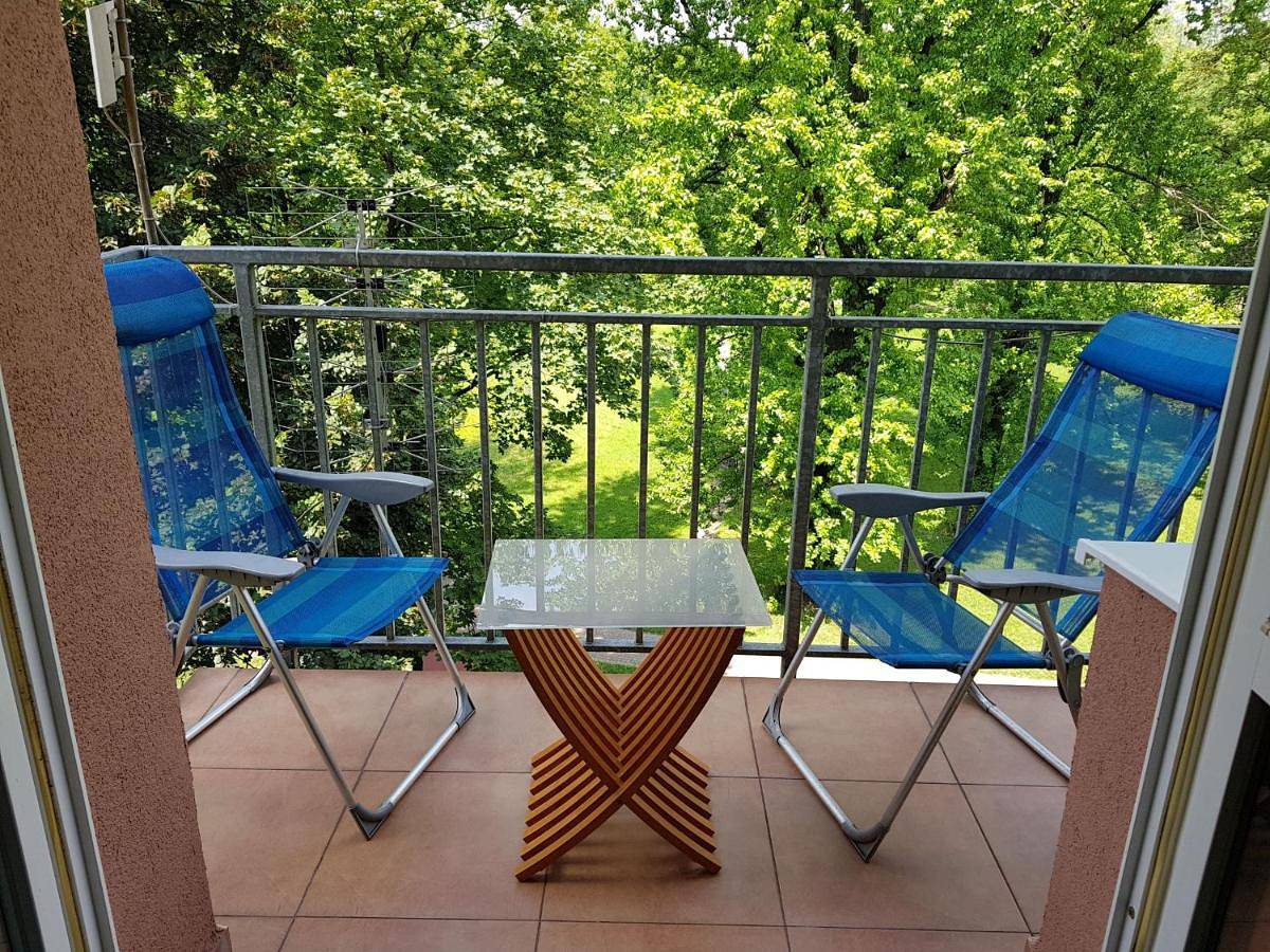 Cały apartament, Apartment with Balcony in Ruda Śląska, Śląsk