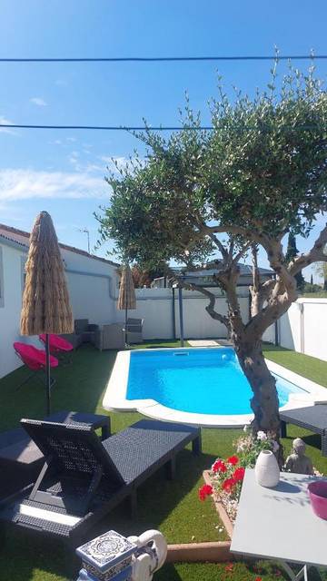 Maison d’hôte pour 2 personnes, avec jardin ainsi que jacuzzi et piscine à Aimargues