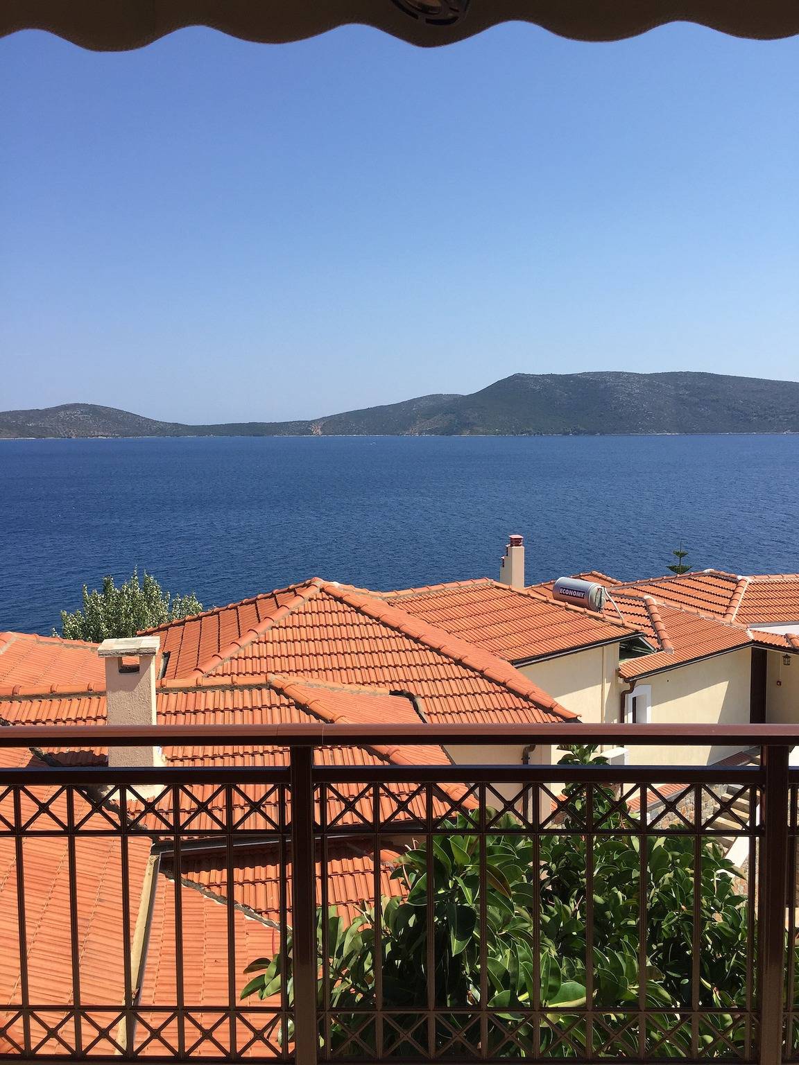Vakantiehuis 'Beach Villa Alonissos Voor 2 Personen' met Gedeeld Zwembad, Wifi en Airconditioning, foto 10