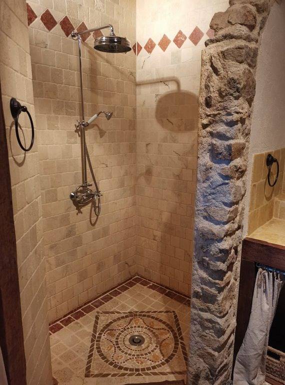 Chambre d’hôte pour 2 personnes, avec jacuzzi ainsi que jardin et sauna dans le Puy-de-Dôme - 4