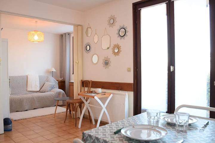 Location de vacances pour 4 personnes, avec Terrasse et Jardin à Neuvecelle