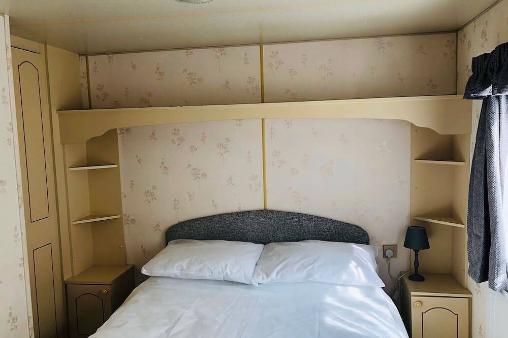 Two Bed Static Caravan.  Beautiful 10 min walk to Centre of Lynton in Exmoor