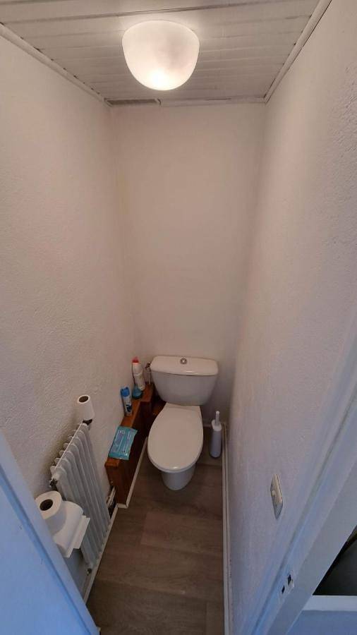 Location de vacances pour 5 personnes, avec vue et jardin, adapté aux familles dans La Banne d'Ordanche - 4