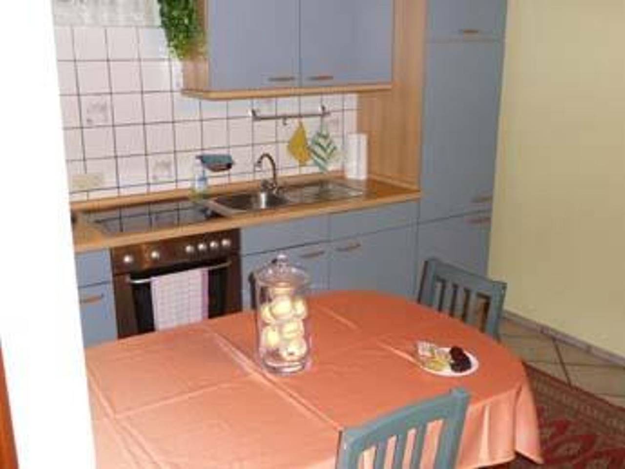 Ganze Ferienwohnung, Friedhelm Meyer-Beer - Appartement/Fewo, Dusche, Wc, Wohn-/Schlafraum in Bendorf, Mittelrhein