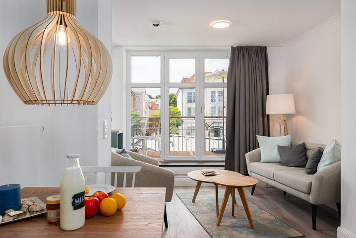 Ganze Wohnung, Modernes Apartment mit Terrasse, WLAN und Top-Lage im Zentrum von Kühlungsborn in Kühlungsborn Weststrand, Kühlungsborn