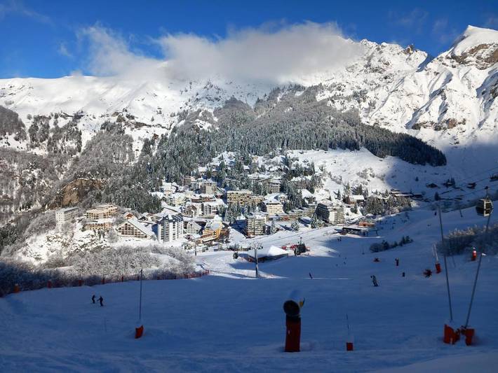Gîte pour 4 personnes, avec vue ainsi que balcon et piscine à Bielle (Pyrénées-Atlantiques) - 2