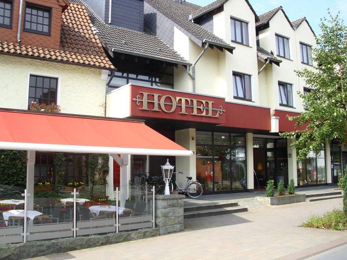 Hotel, mit Terrasse und Garten in Lippstadt - 2