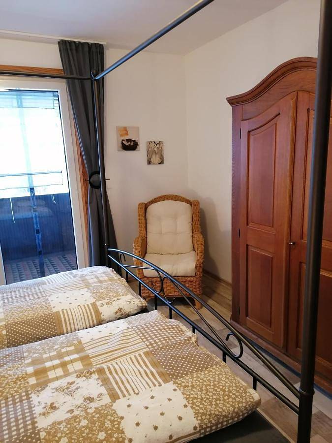 Gîte pour 8 personnes, avec sauna ainsi que vue et jardin à Trendelburg - 3