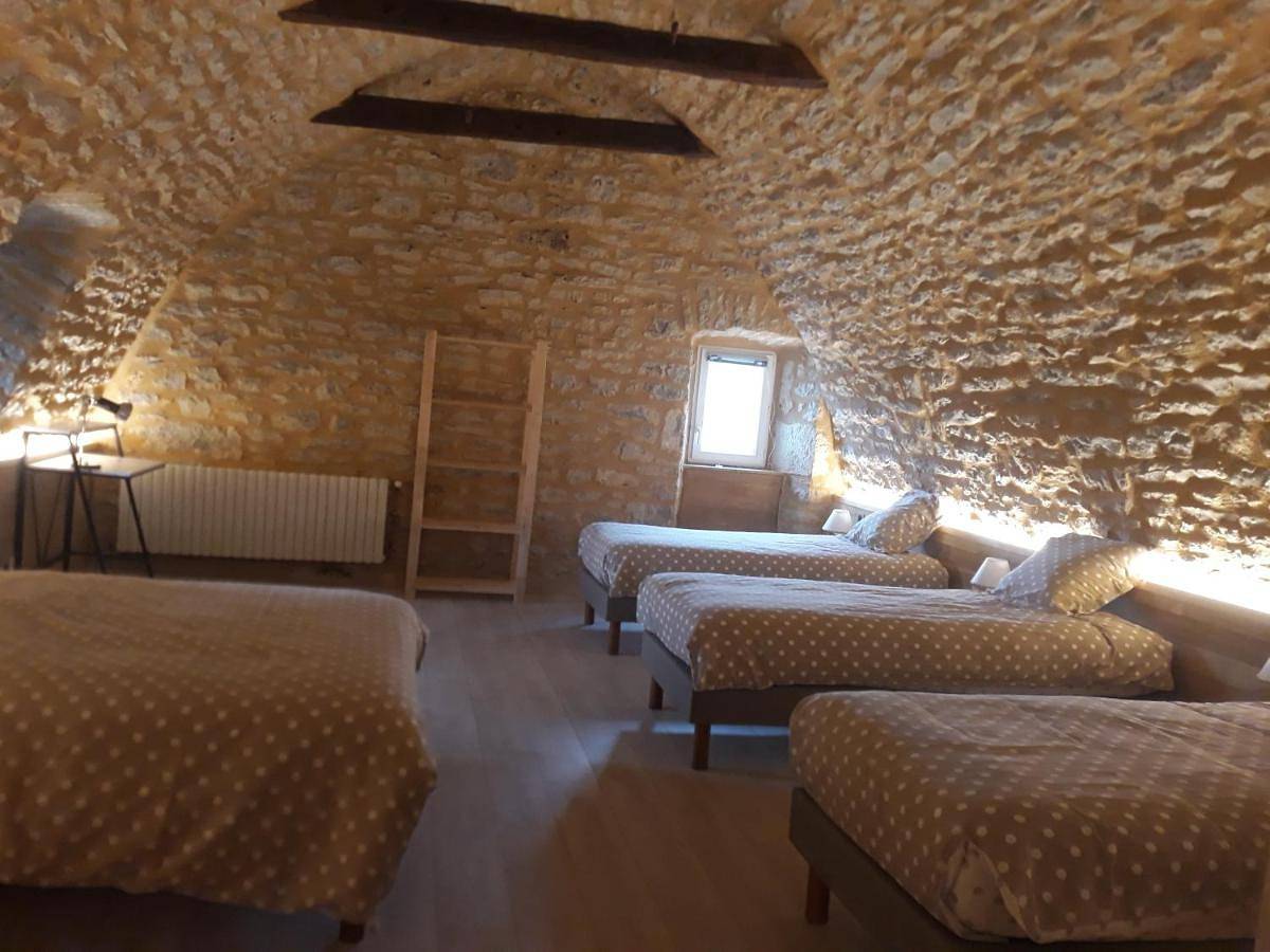 Four-Bedroom House in Campagnac, Parc naturel régional des Grands Causses