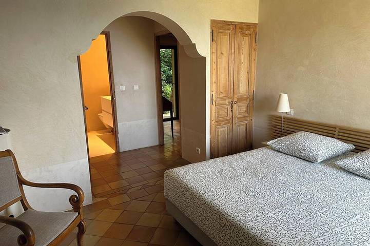 Location de vacances pour 6 personnes, avec jardin dans Office De Tourisme De Rayol Canadel - 3