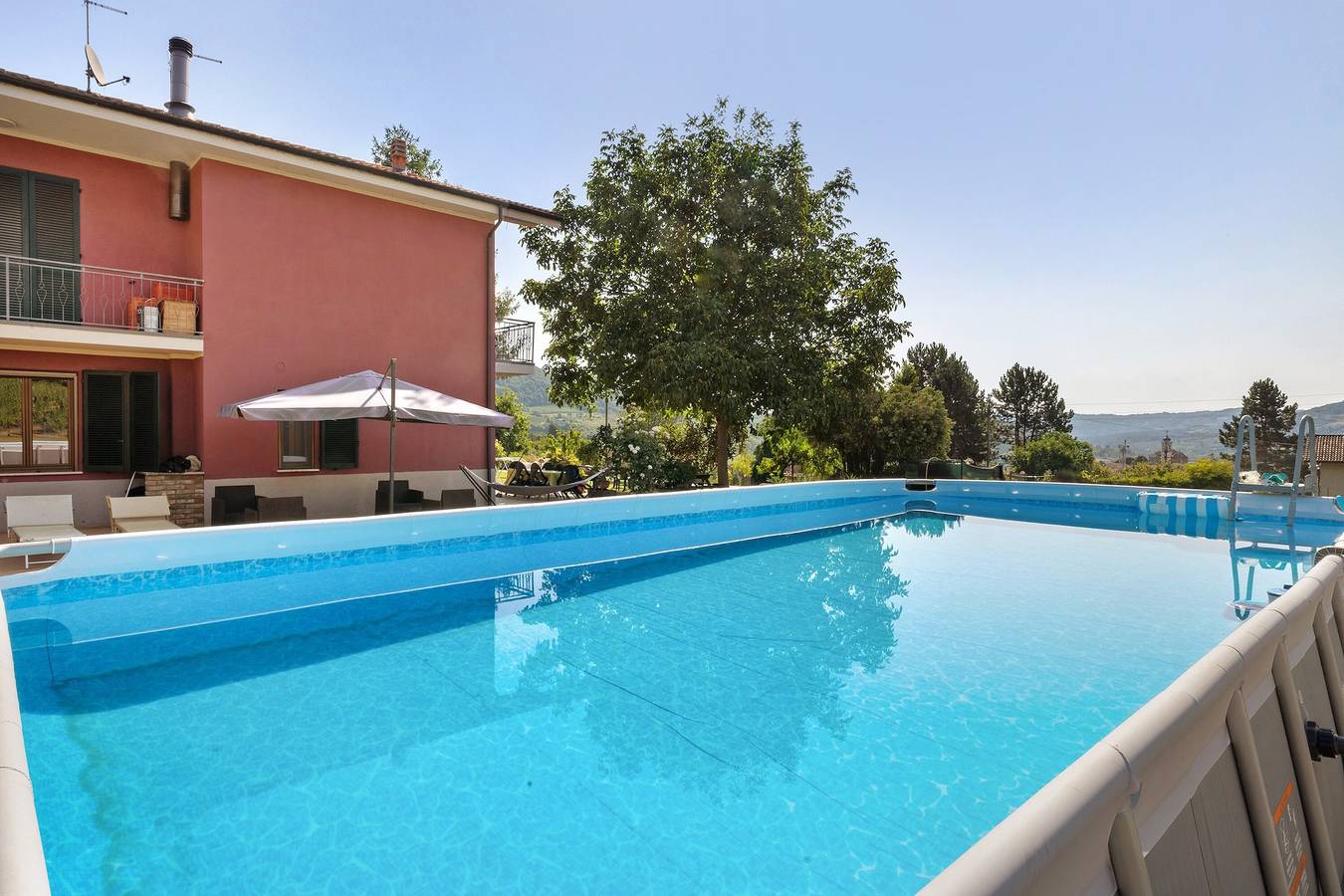 Guest House '135' com Piscina Privada, Jardim Privado e Wi-Fi in Bubbio, Langhe