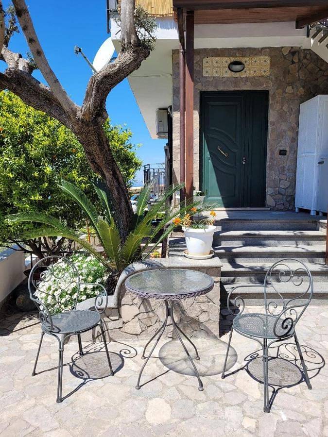 Ferienhaus für 4 Personen, mit Garten und Pool sowie Ausblick - 1