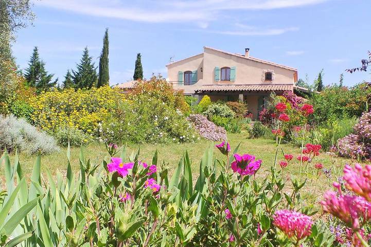 Provence / Luberon - Villa independiente con piscina y jacuzzi (8 pers.) in Saint-Saturnin-lès-Apt, Parque natural regional del Luberon