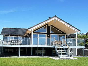 Ferienhaus für 24 Personen, mit Sauna und Garten sowie Terrasse und Pool, mit Haustier in Egsmark Strand