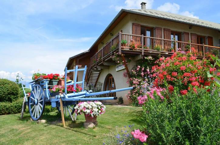 Apartamento para 9 personas, con jardín y vistas en Montclar (Francia)