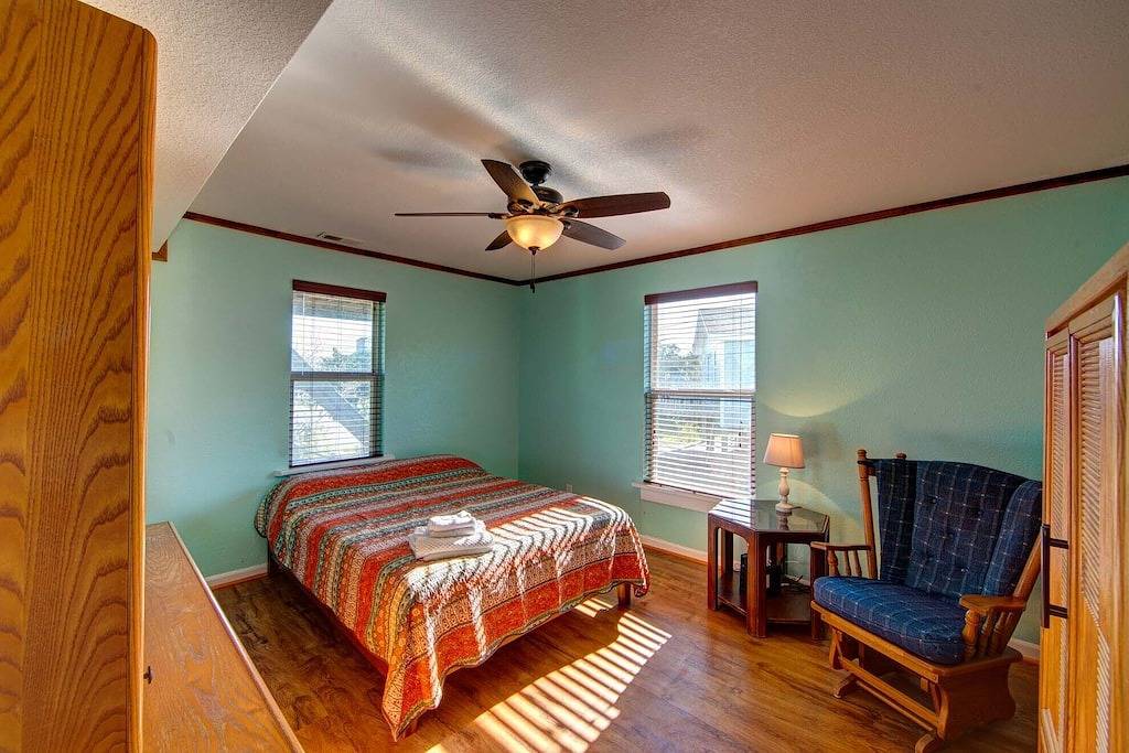 Surf Chalet w/ hot tub and kayaks in Avon (NC), Pamlico Sound