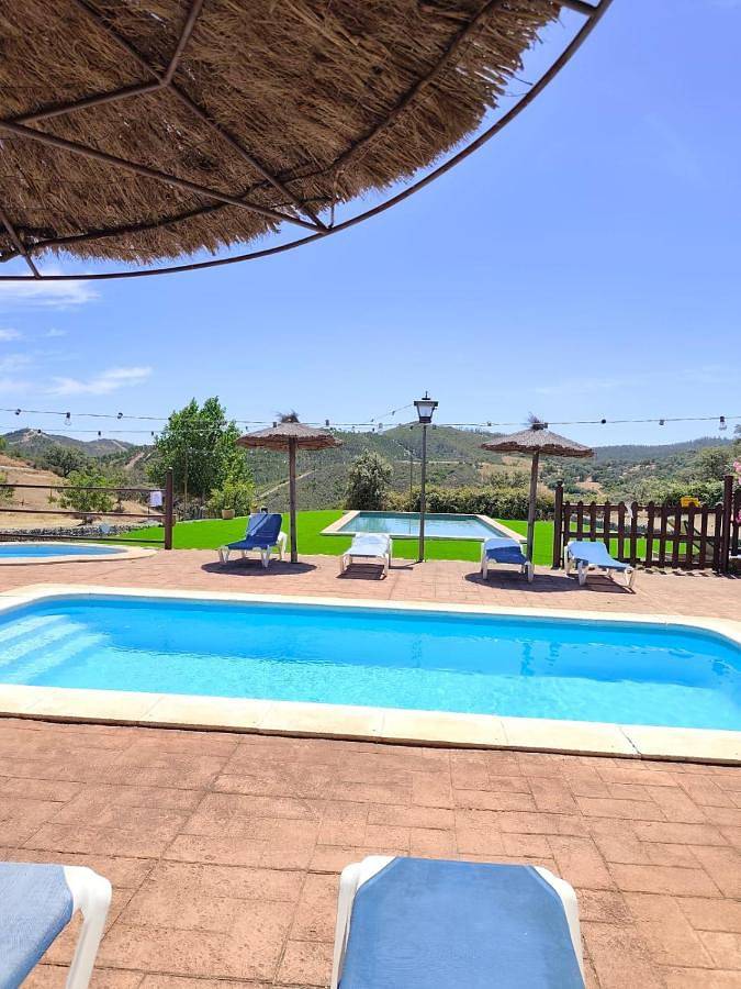 Chalet para 6 personas, con Terraza y Jardín además de Piscina para niños y Piscina en Sierra Norte de Sevilla - 4