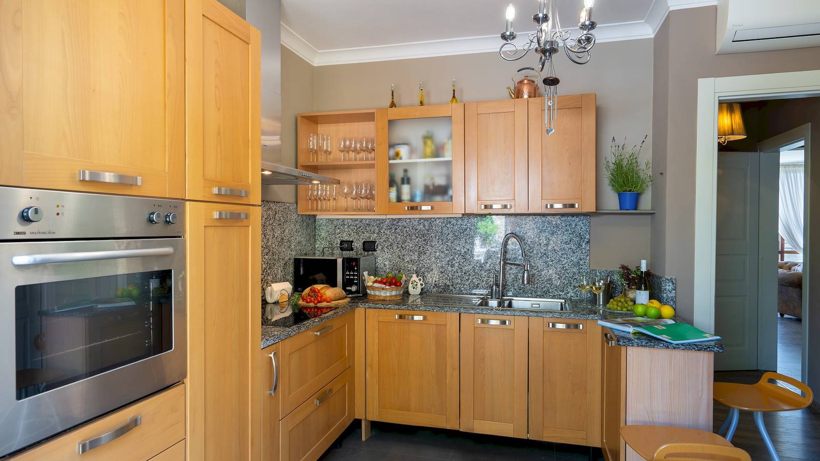 Ganze Wohnung, Villa Dolphin 10, Emma Villas in Massarosa, Italienische Riviera