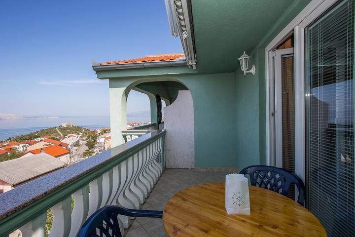 Ferienwohnung für 2 Personen, mit Balkon/Terrasse und Pool in Senj - 2