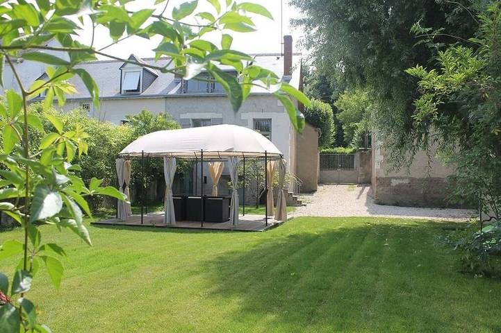 Location de vacances pour 6 personnes, avec jardin et terrasse à Amboise
